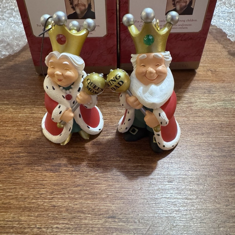 Hallmark: King Dad and Queen Mom 2000 Keepsake Christmas Ornaments with‎ Boxes